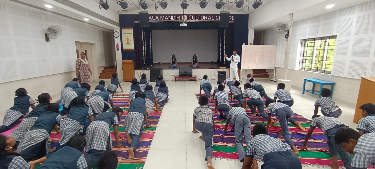 YOGA 2